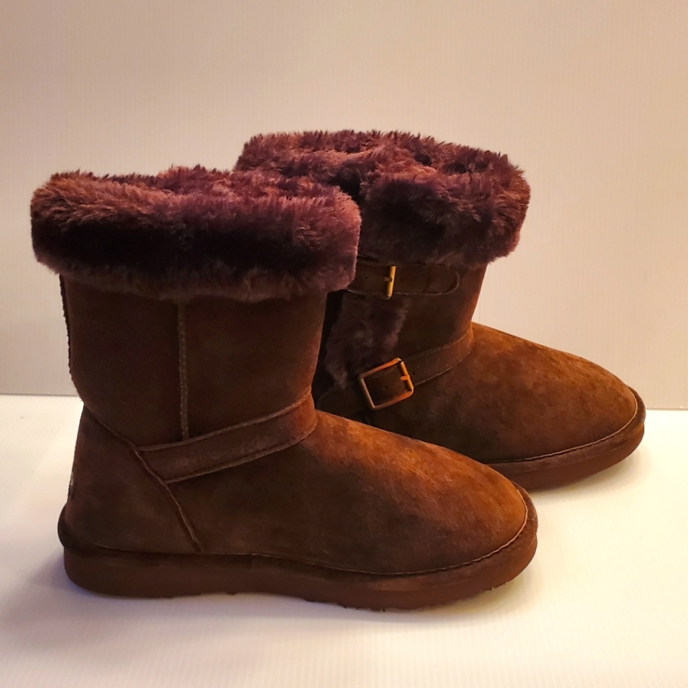 LAMO Leather Fleece Boots NWOT Size 7